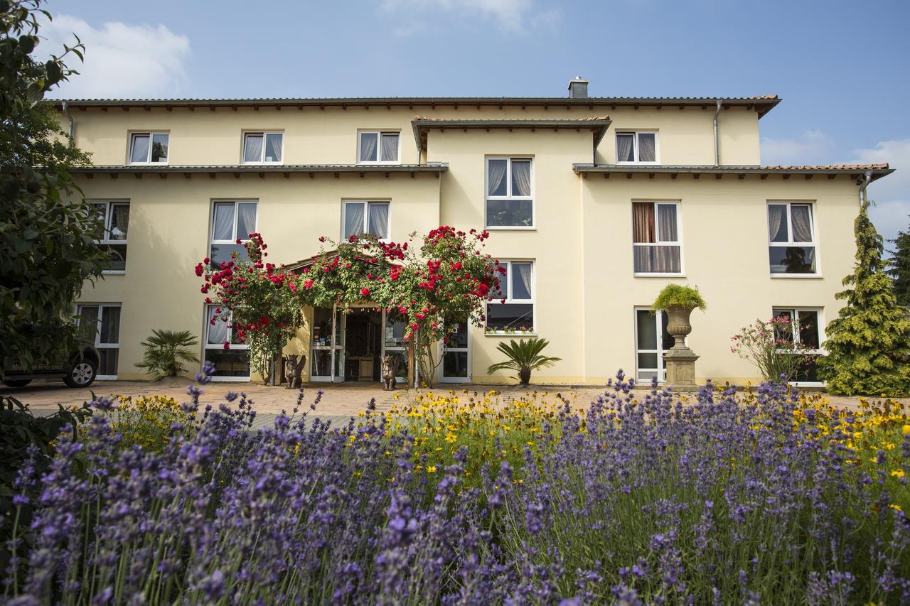 Mediterran Hotel Juwel Karlstein am Main Exterior photo